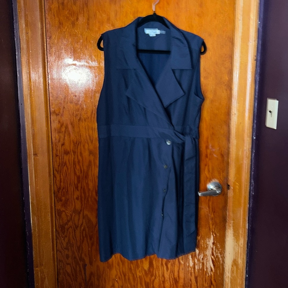Beautiful simply Noelle wrap dress.